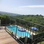 Lacouty, Le Paradis Vous Attend!