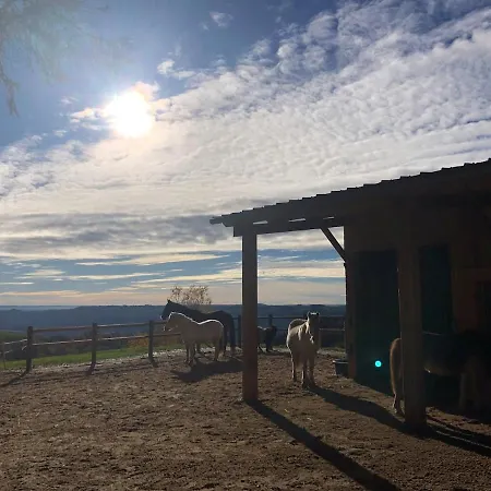 Lacouty, Le Paradis Vous Attend! Lägenhet Junhac