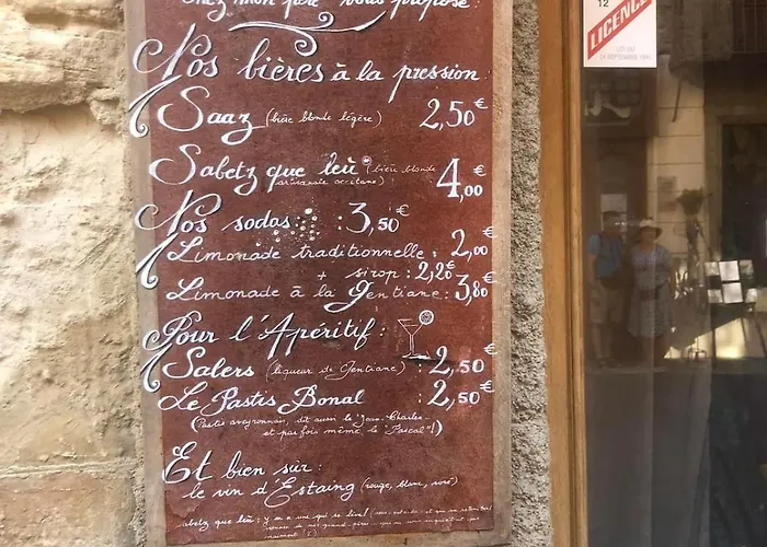 Lacouty, Le Paradis Vous Attend! Junhac