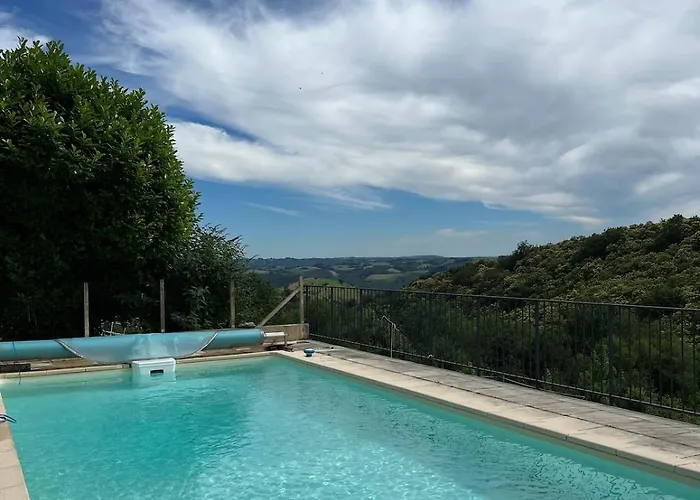 Lacouty, Le Paradis Vous Attend! Junhac